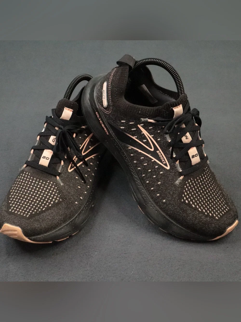Brooks Glycerin StealthFit 20 Womens Running Shoes Black Peach Size 9.5⁠